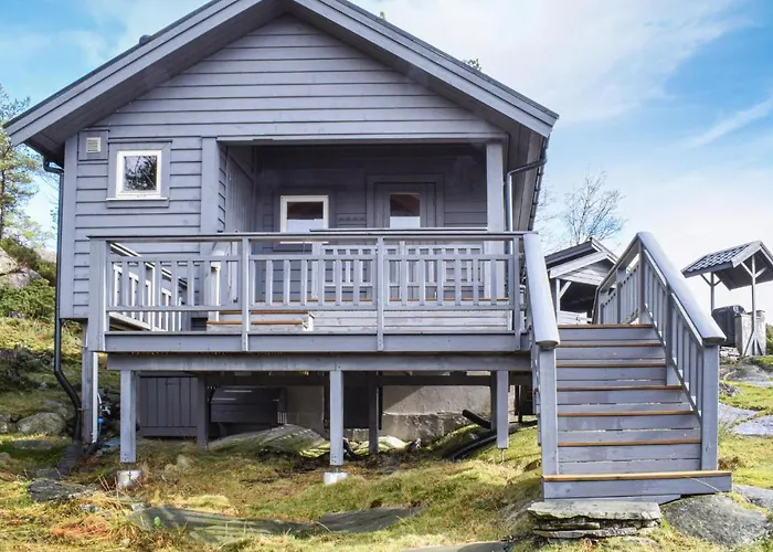 3 Bedroom Stunning In Semesterbostad *