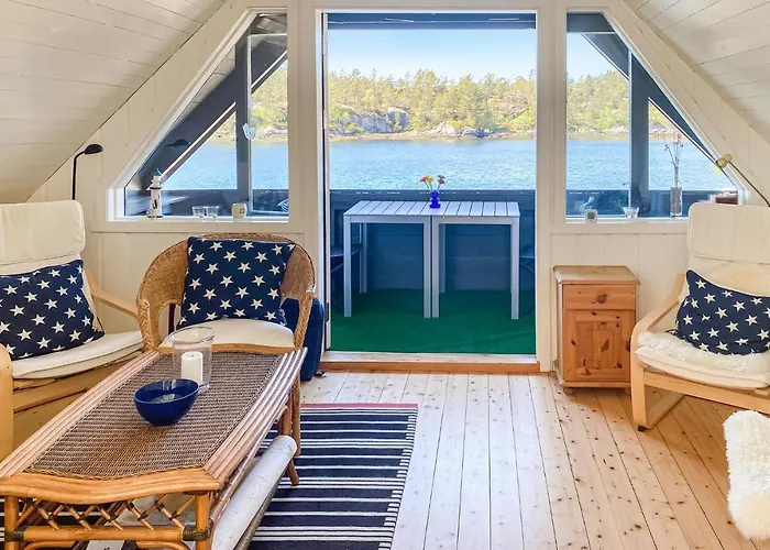 Semesterbostad 3 Bedroom Stunning In