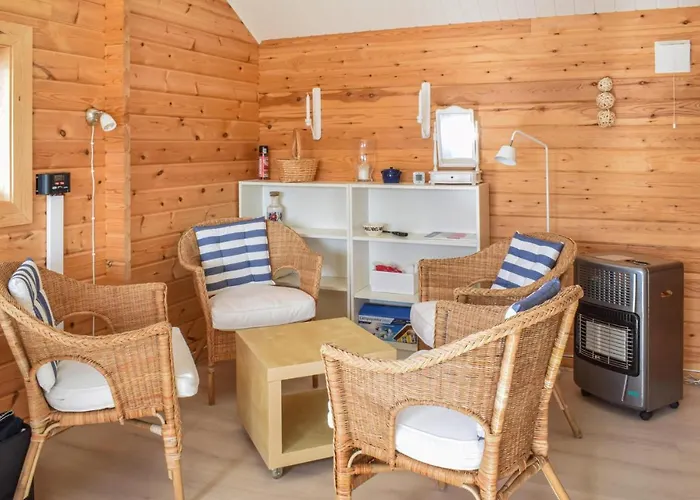 3 Bedroom Stunning In *