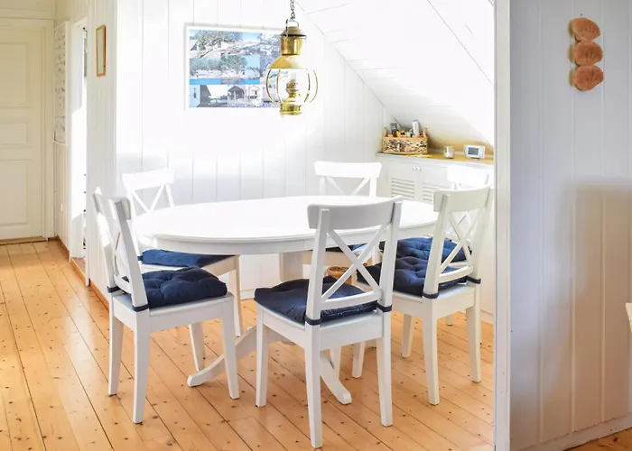 בית נופש 3 Bedroom Stunning In